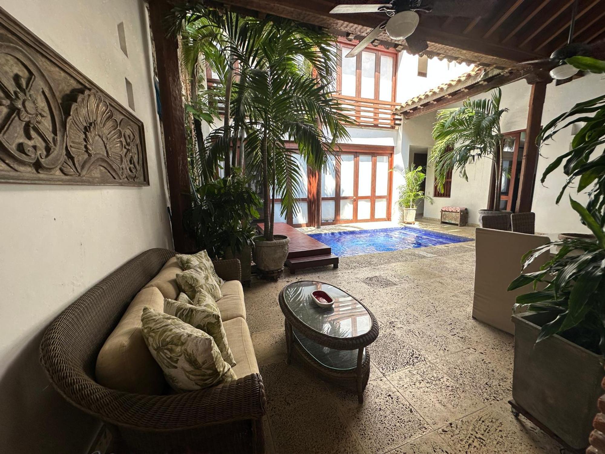 5 Bedroom Inside Of The Walled * Cartagena