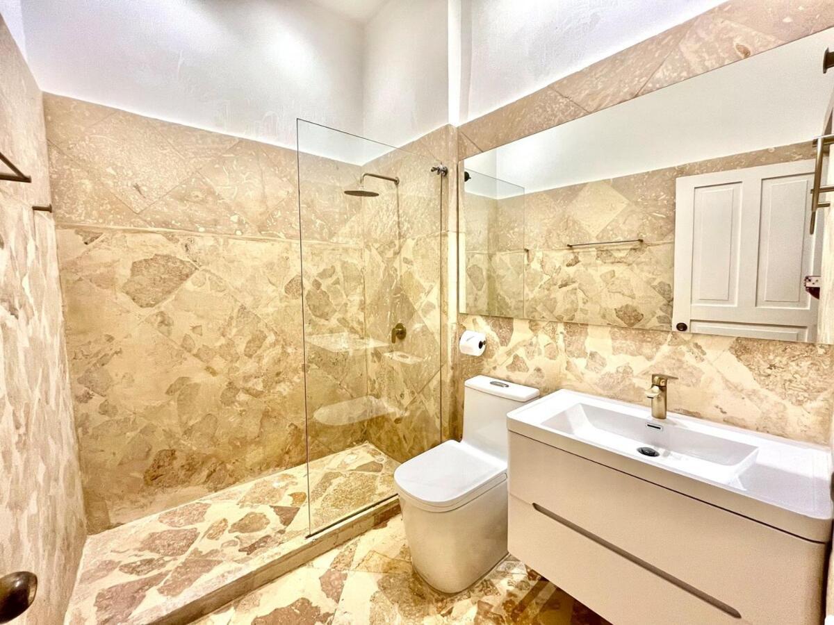 Apartamento Walled 2 Private Patios, Rooftop With Pool *