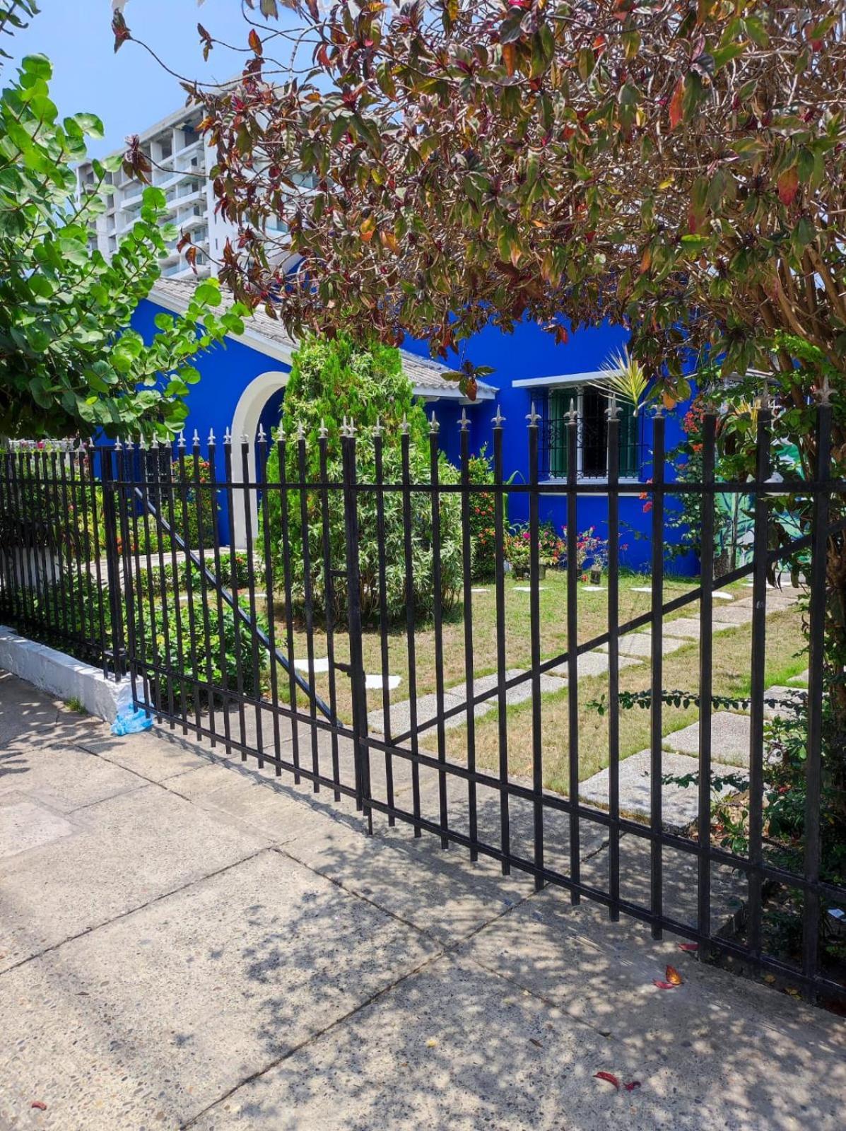 Homestay La Casa Azul *