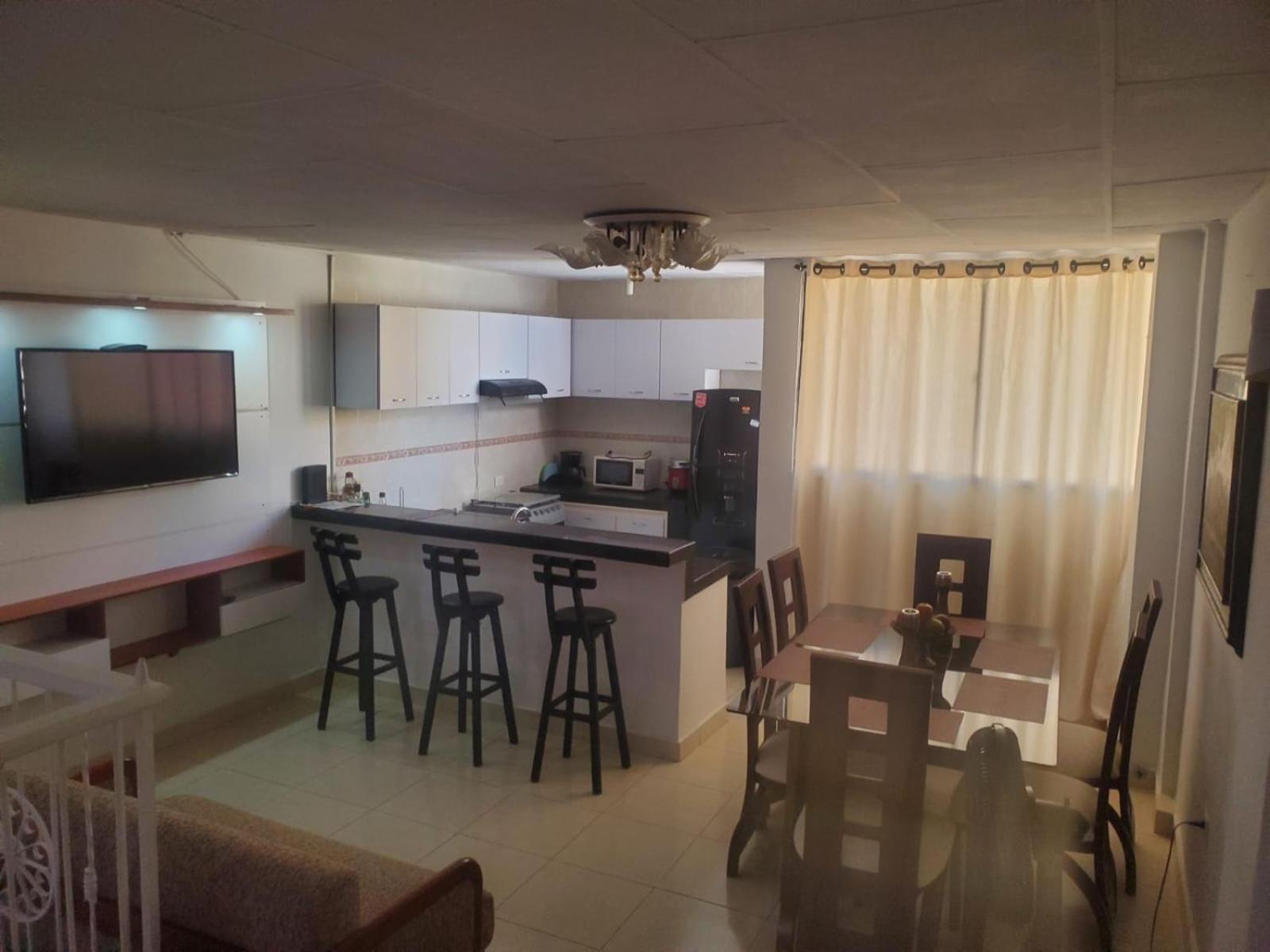Vacacional Cerca Aeropuerto Y Playa Apartment *