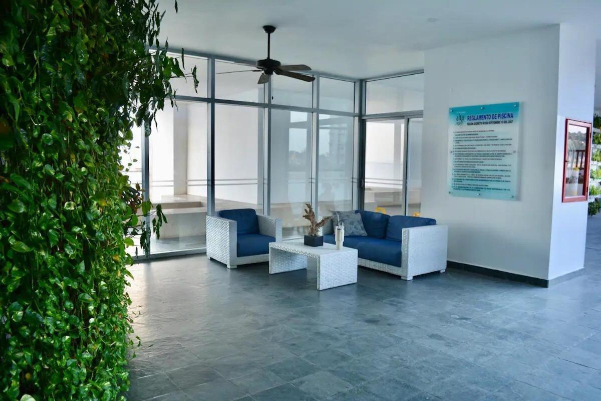 Relax By The Sea Apartamento *