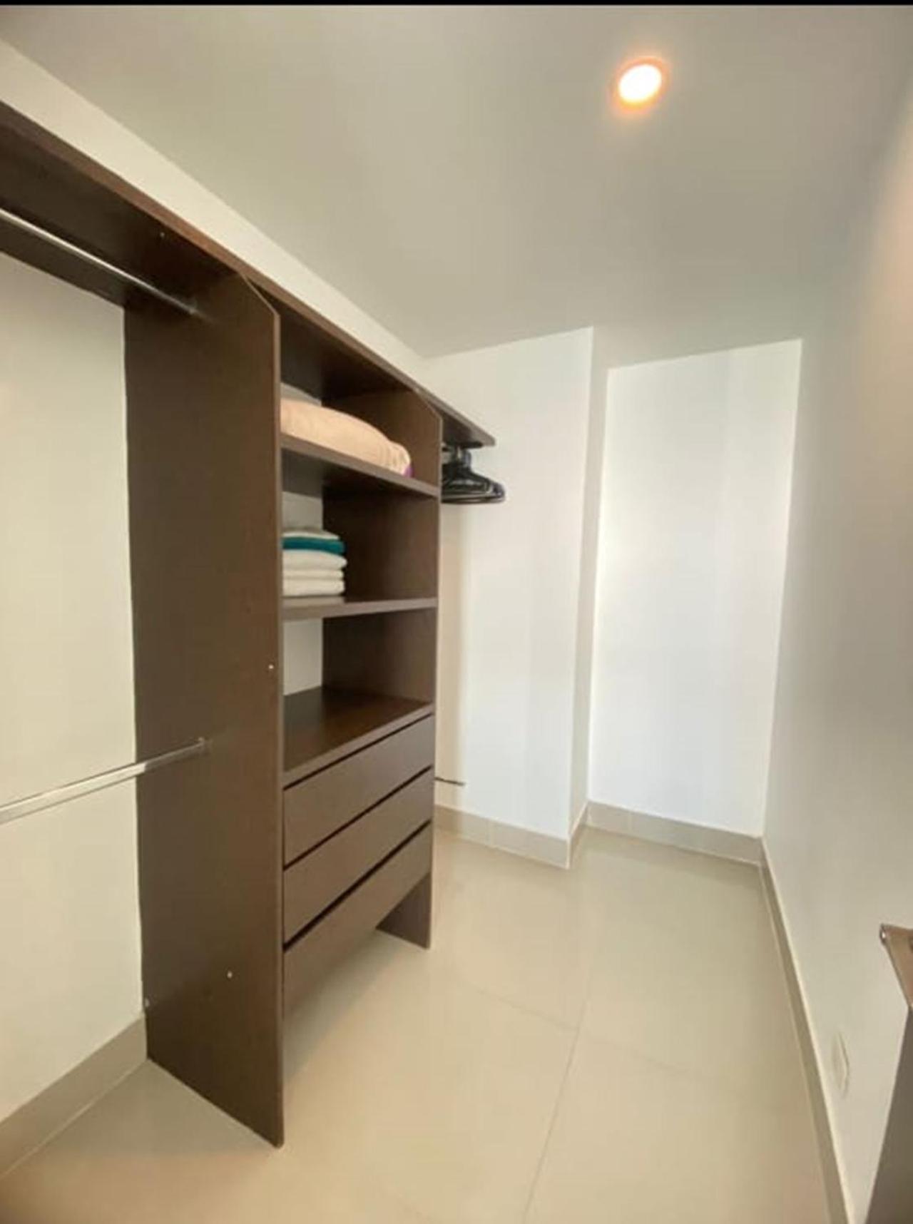 1pe-al De 1 Alcoba Frente Al Mar Con Aire Acondicionado, Piscina Y Wifi Apartamento