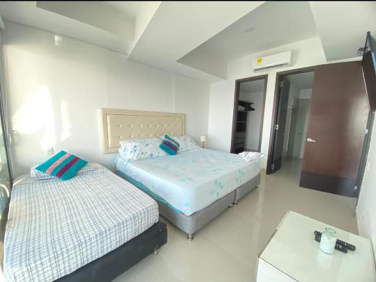 Apartamento 1pe-al De 1 Alcoba Frente Al Mar Con Aire Acondicionado, Piscina Y Wifi