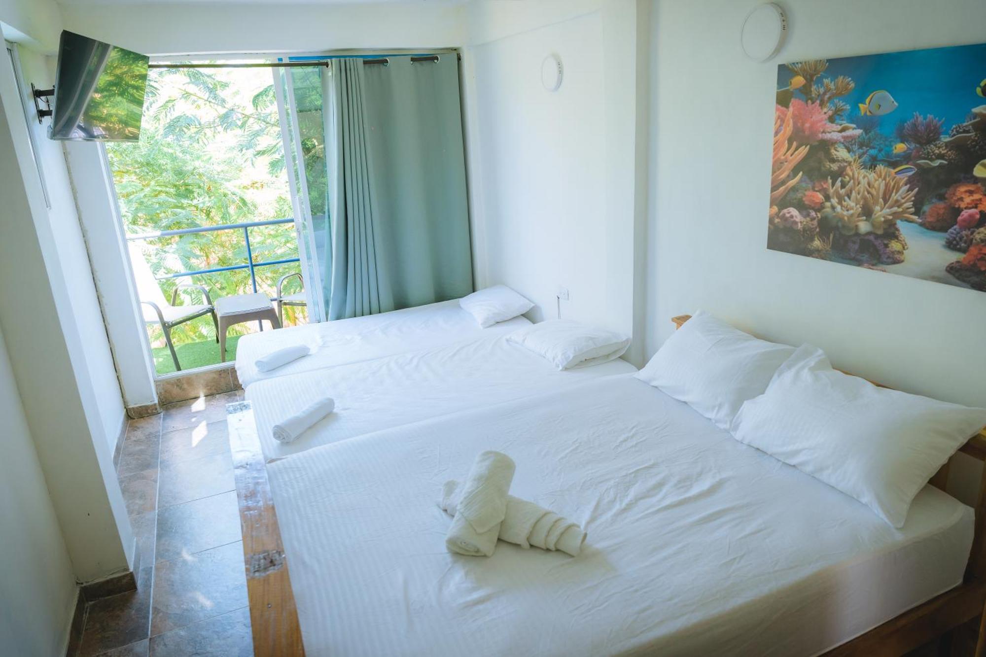 Perla Negra House Pensión Cartagena