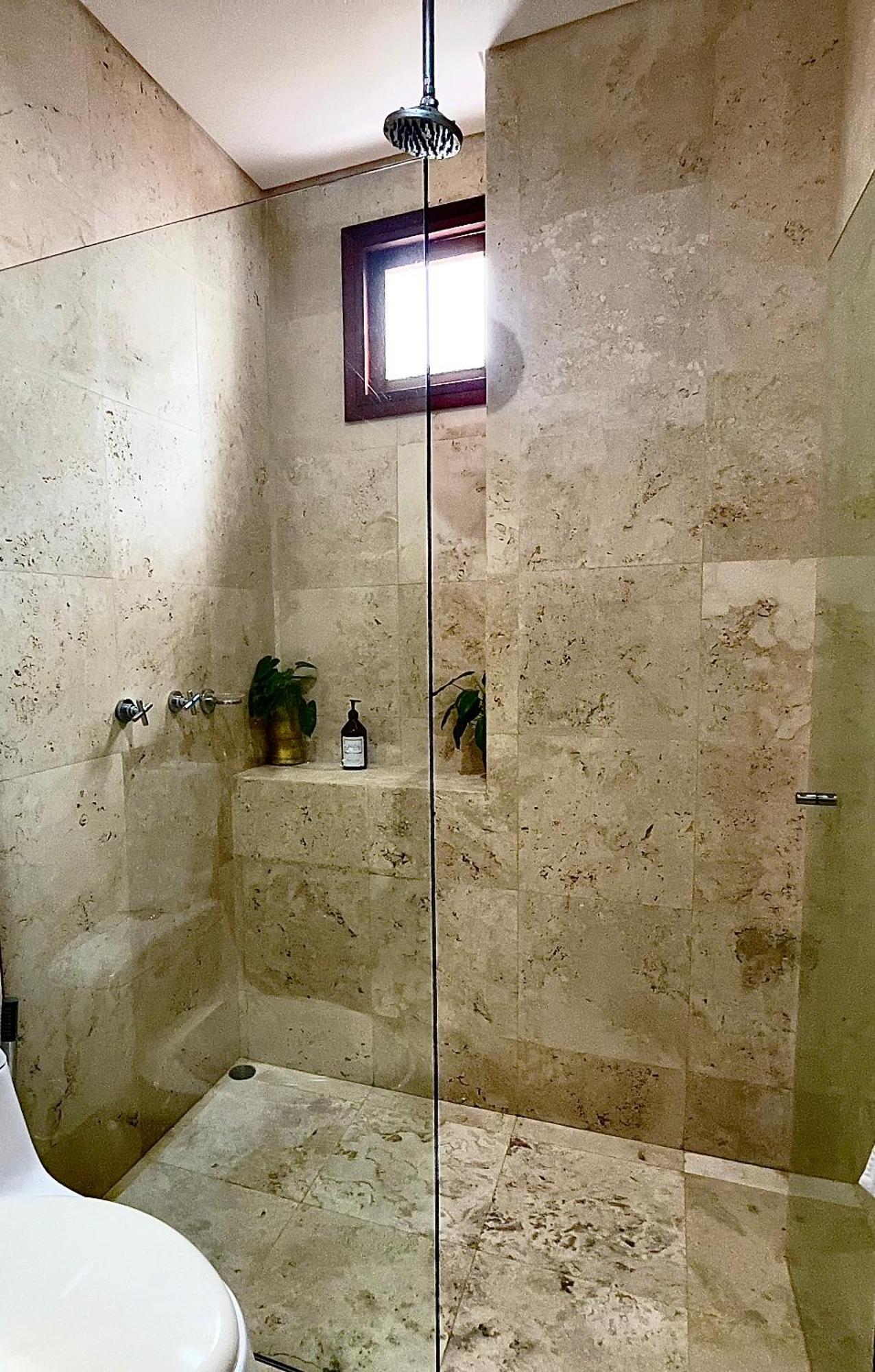 1br Modern In Old In Colonial Building