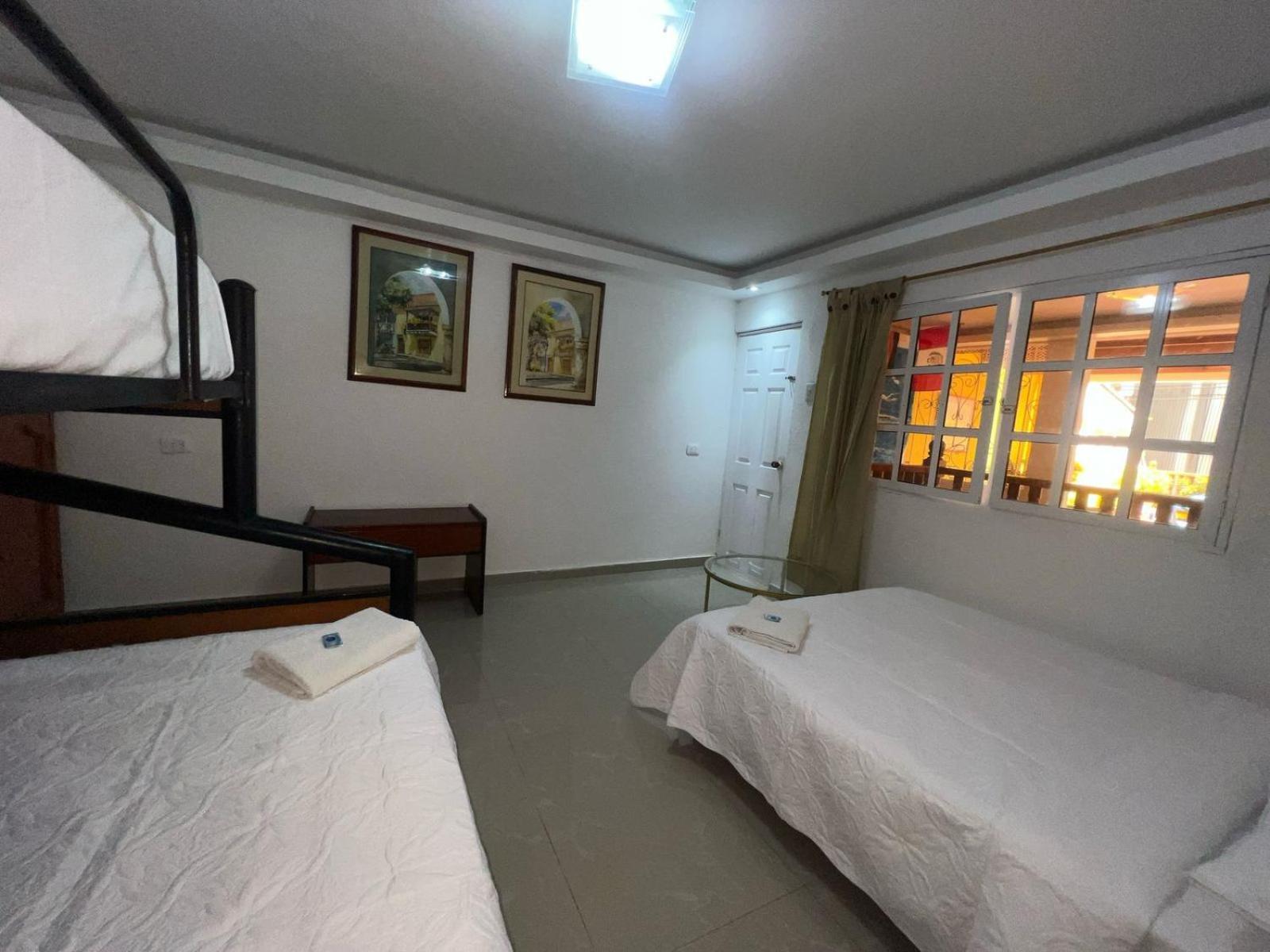 Casa De Americas Hostel *