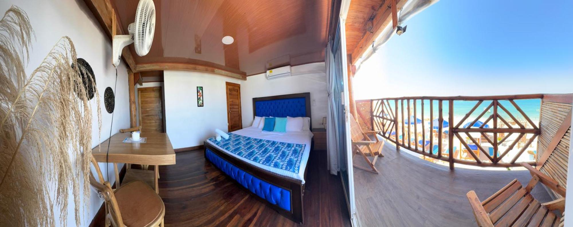 Coral Azul Hotel