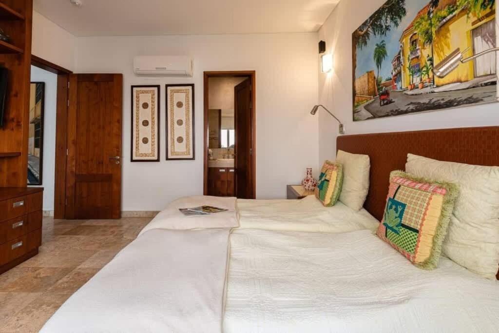Casa Virrey Eslava / Casa Colonial En El Corazon De
