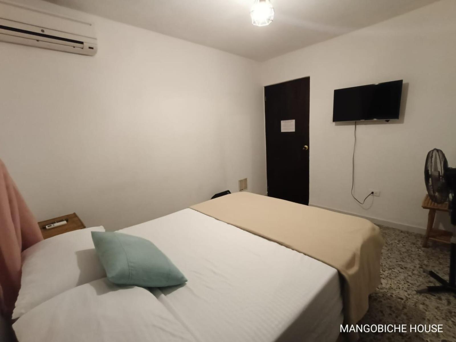 Bed and breakfast Mango Biche - House *