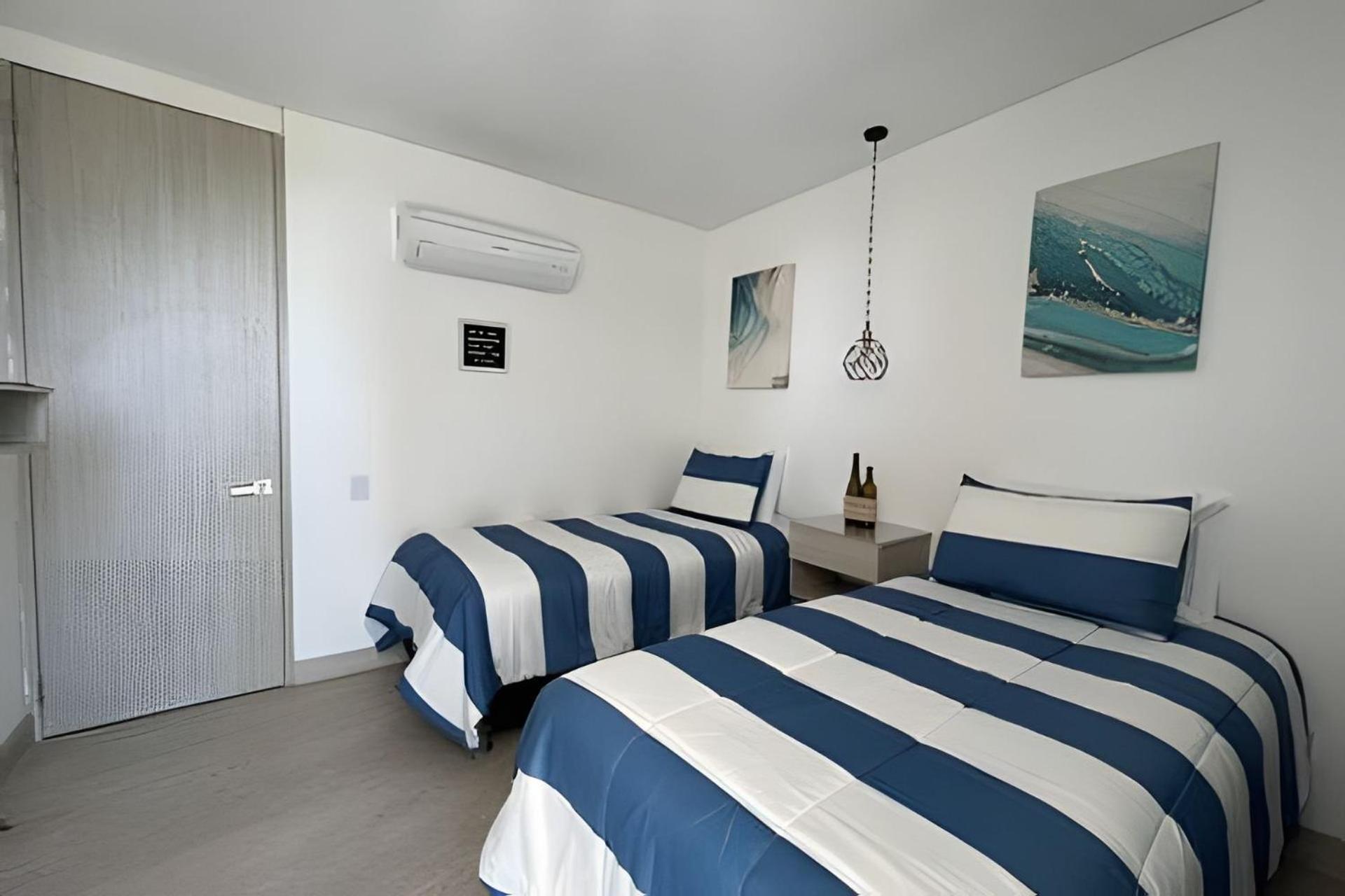 Apartamento 2 Dormitorios. Jacuzzi Y Vista Mar *