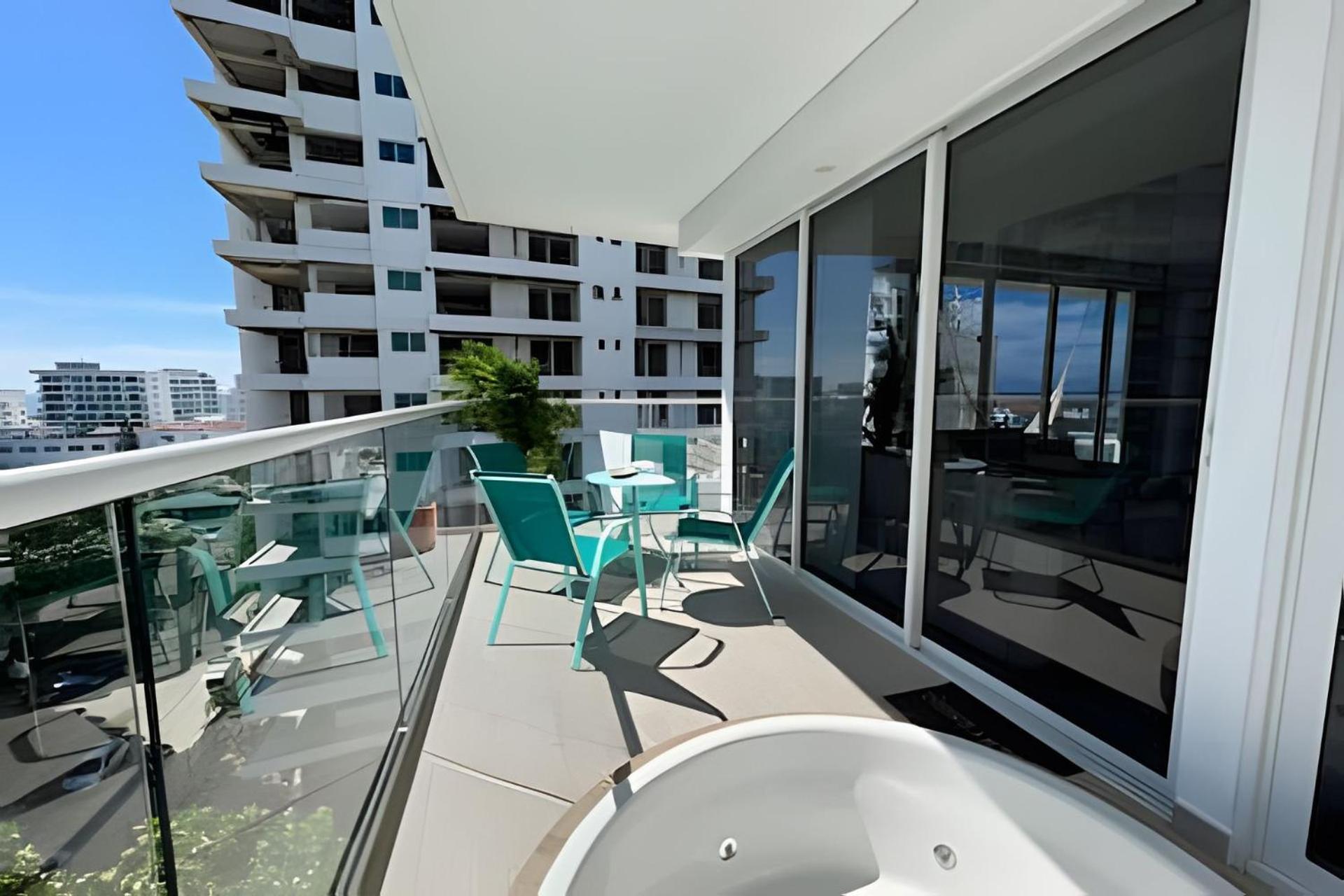 Apartamento 2 Dormitorios. Jacuzzi Y Vista Mar *