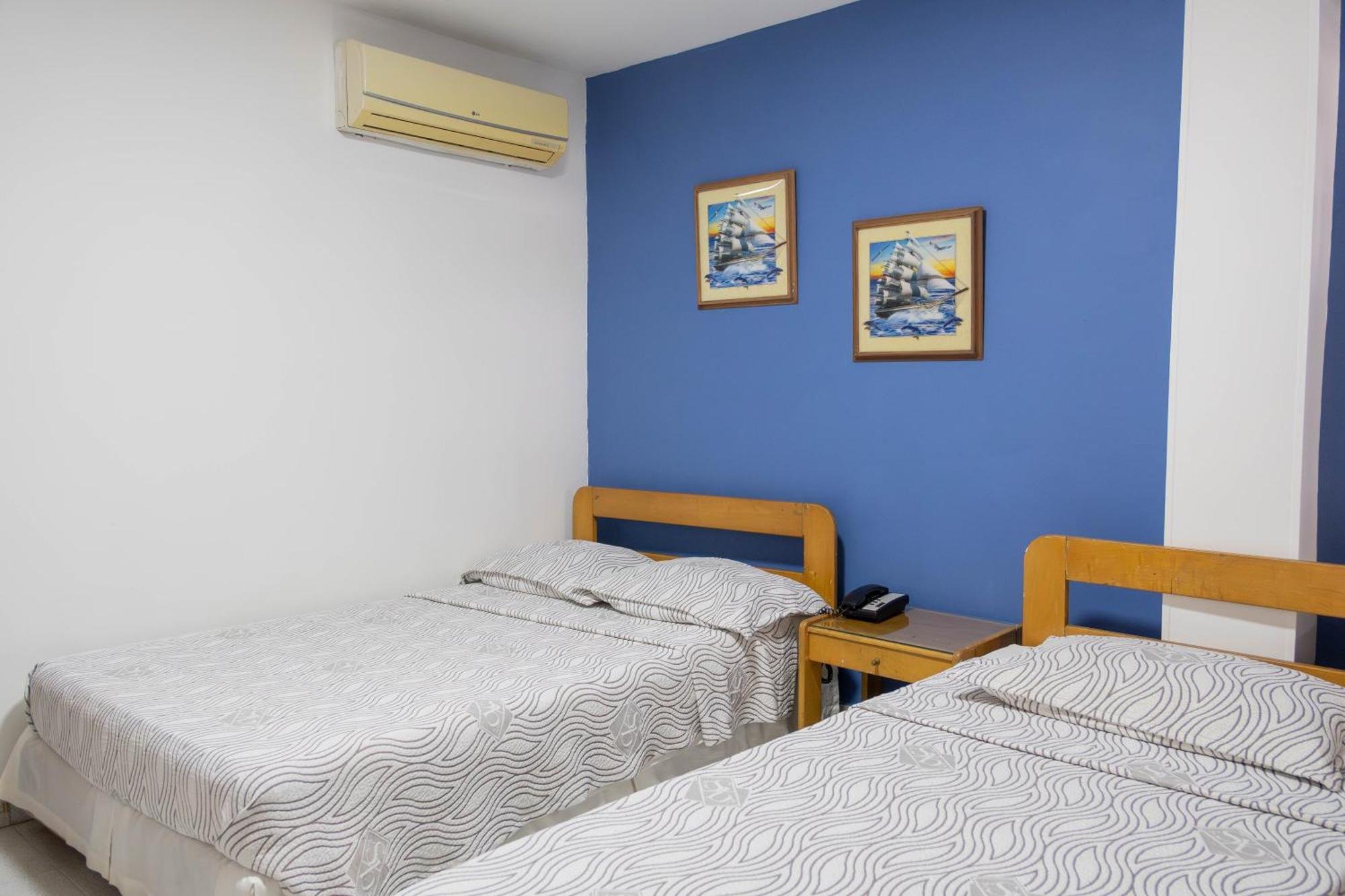 Veleros Hotel 2*