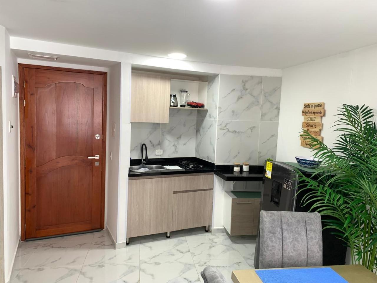 Apartamento Lindo En El Laguito Bocagrande Con Vista Al Mar *