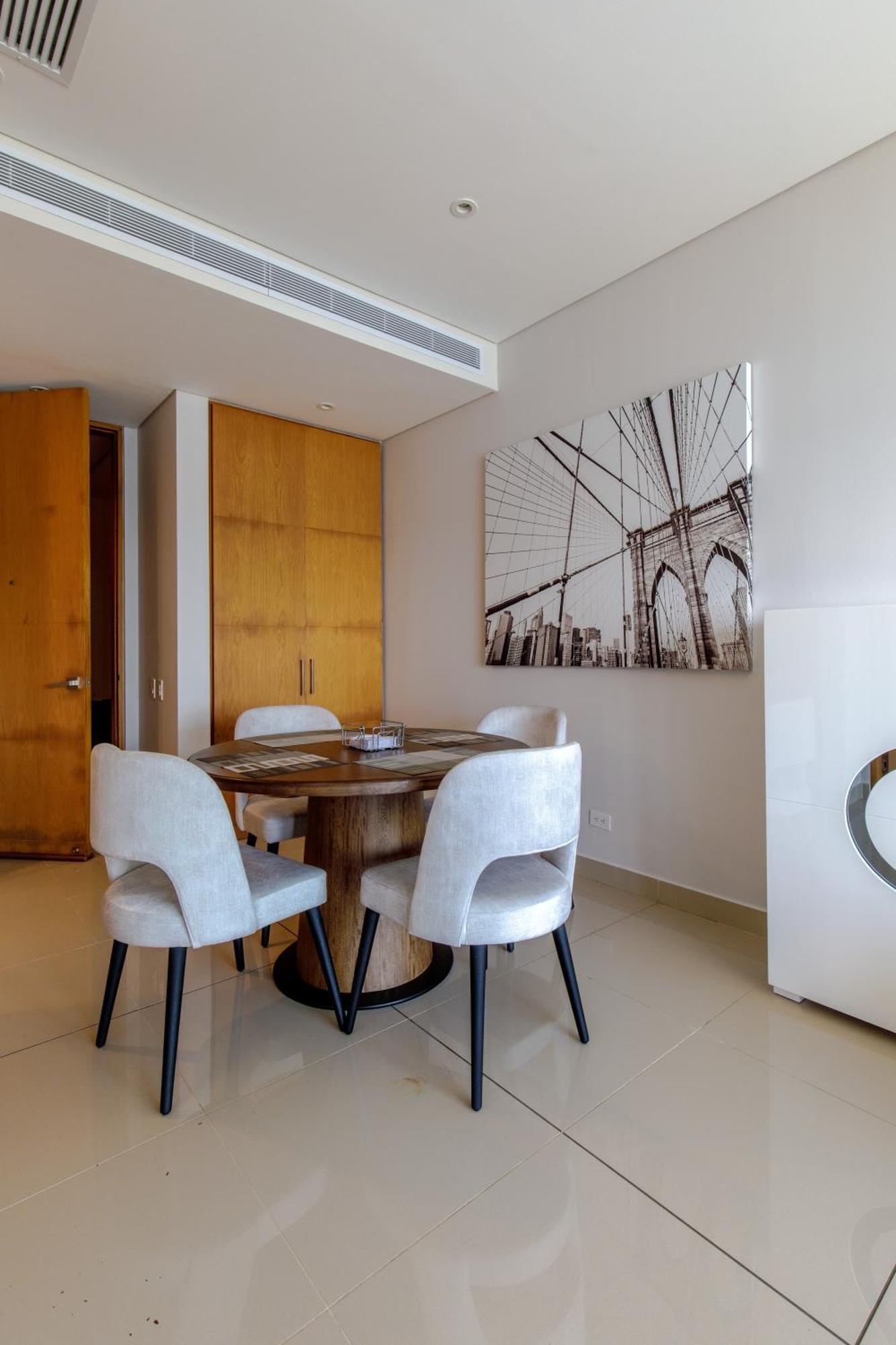Apartamento En Edificio H2 Bocagrande Cerca Al Mar