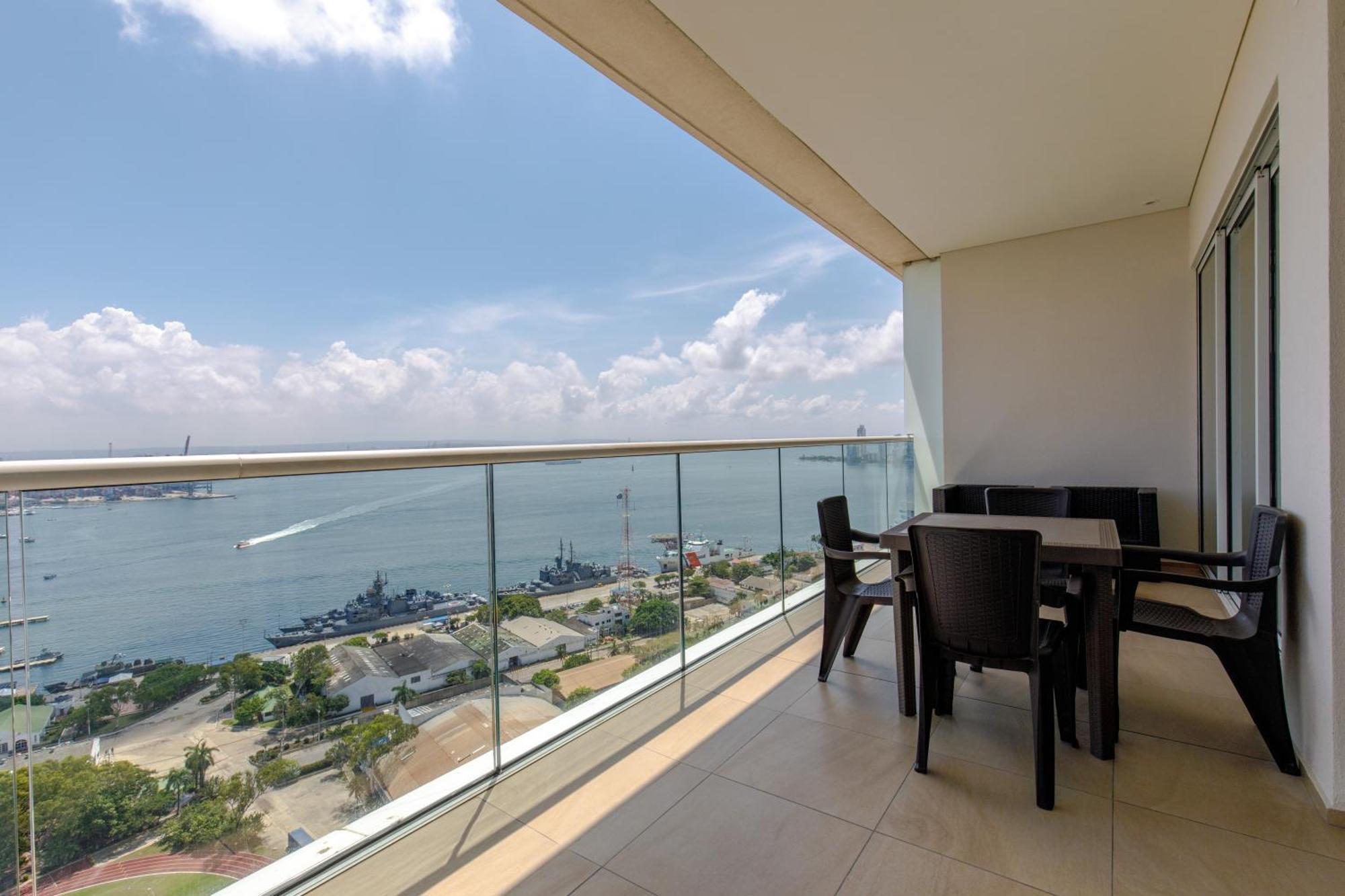 En Edificio H2 Bocagrande Cerca Al Mar Apartamento *