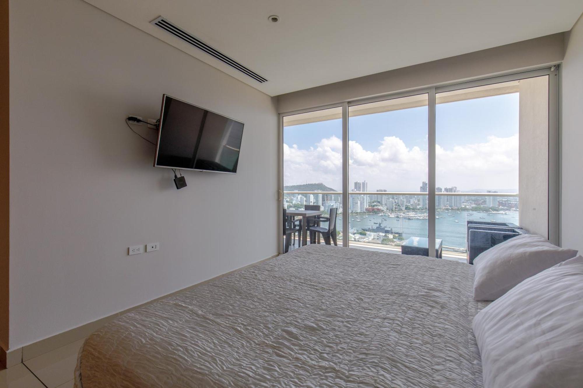 Apartamento En Edificio H2 Bocagrande Cerca Al Mar *