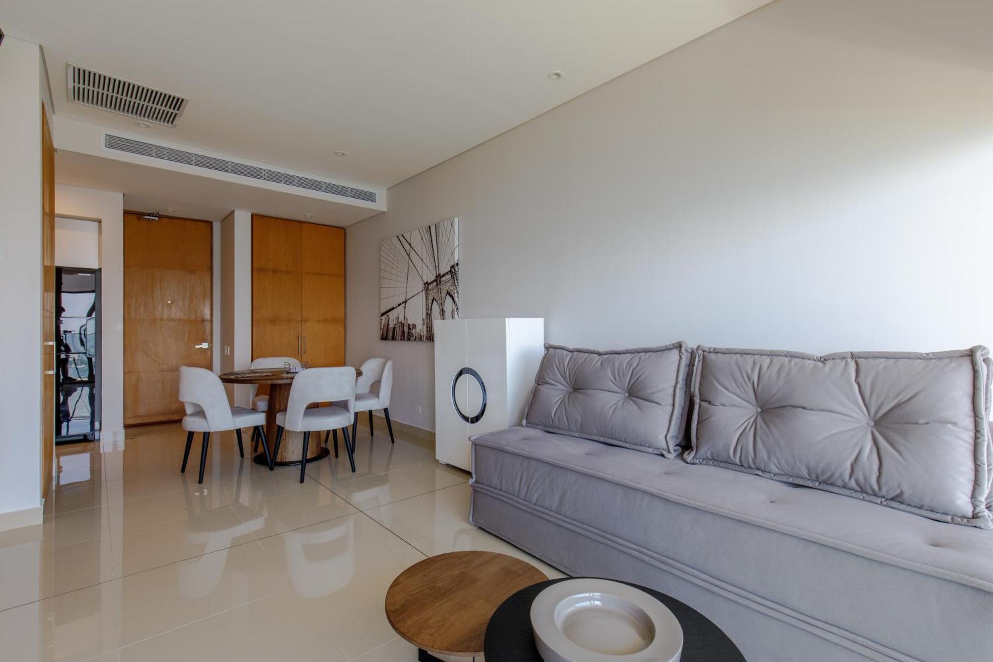 Apartamento En Edificio H2 Bocagrande Cerca Al Mar *