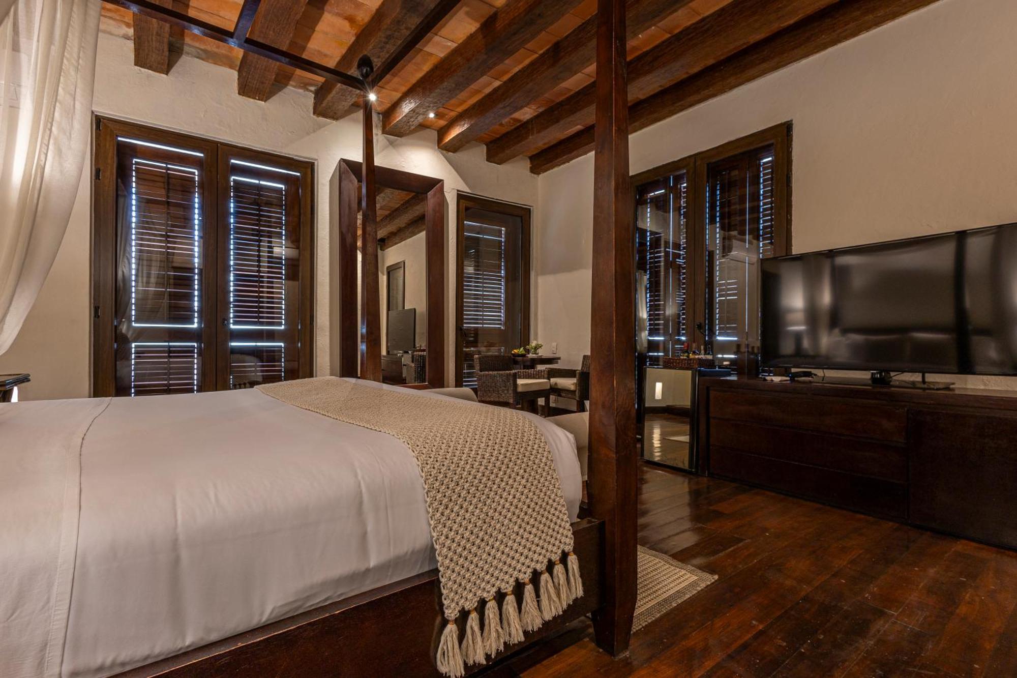 Hotel Ananda Boutique