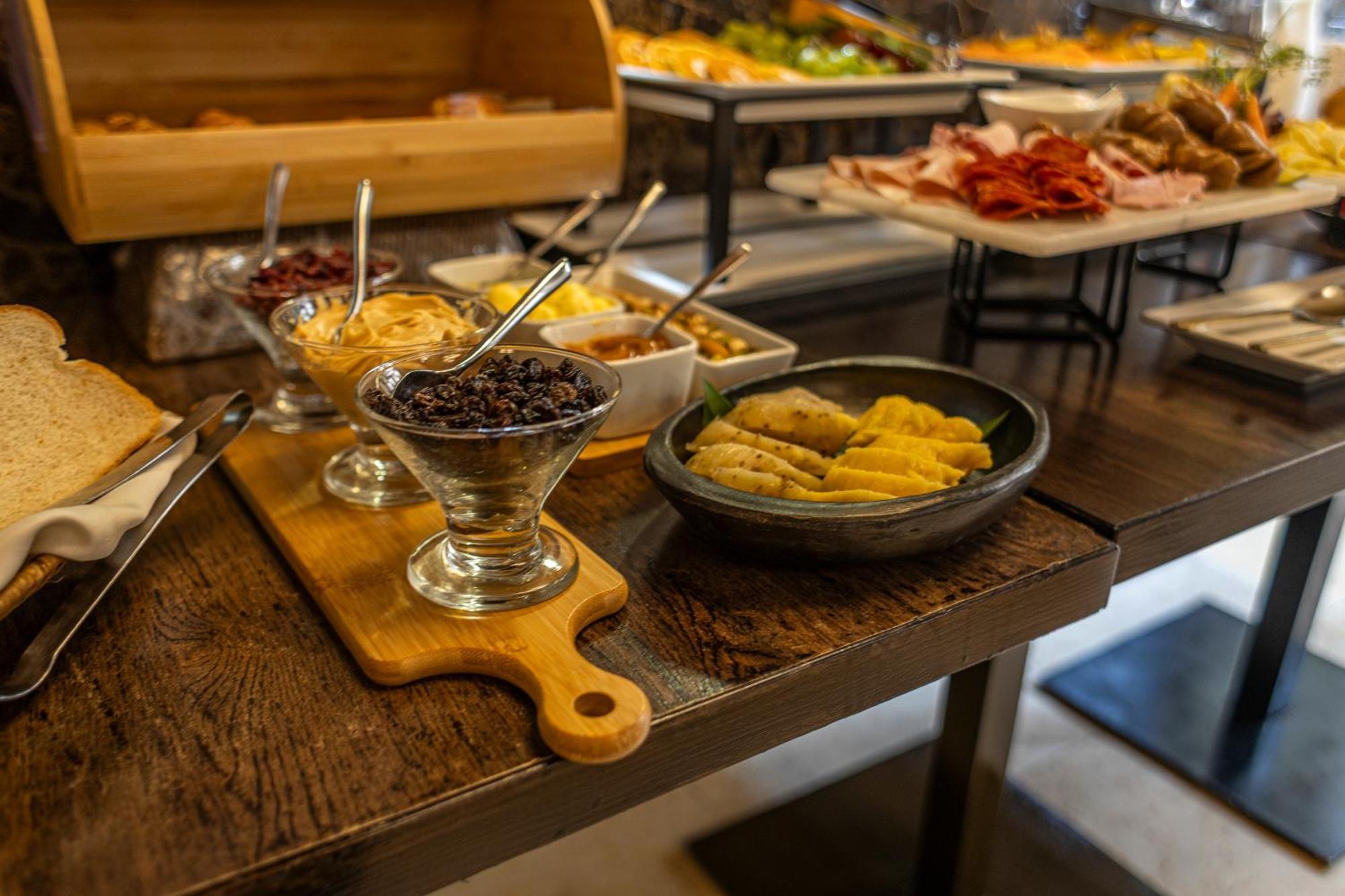 Ananda Boutique Hotel