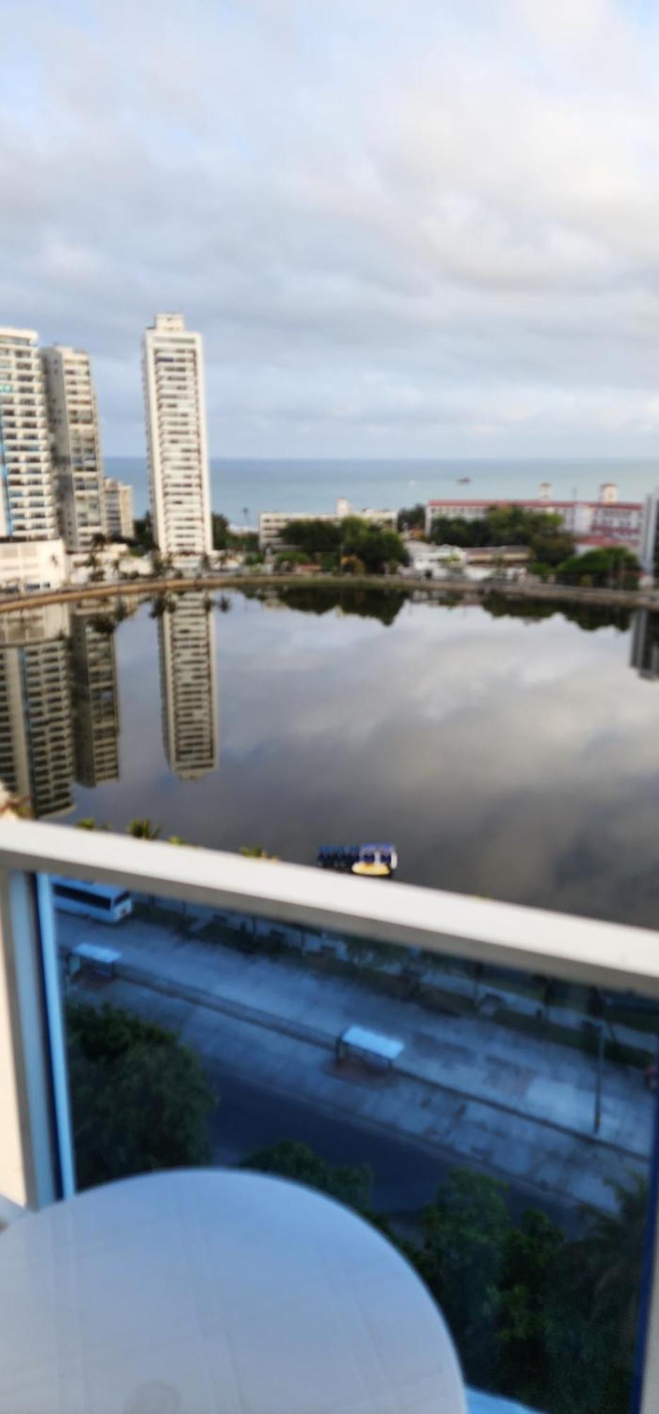 Apartamento Apto Estudio Piso 12 Frente A La Playa *
