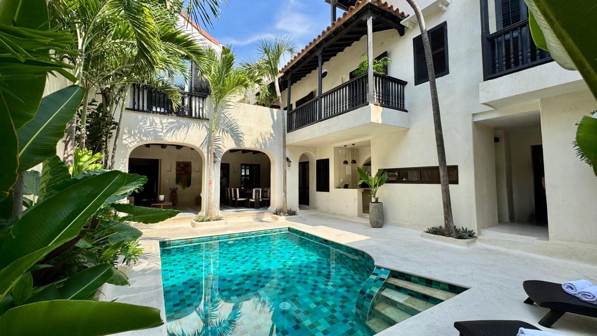 Casa Bovedas Collection *