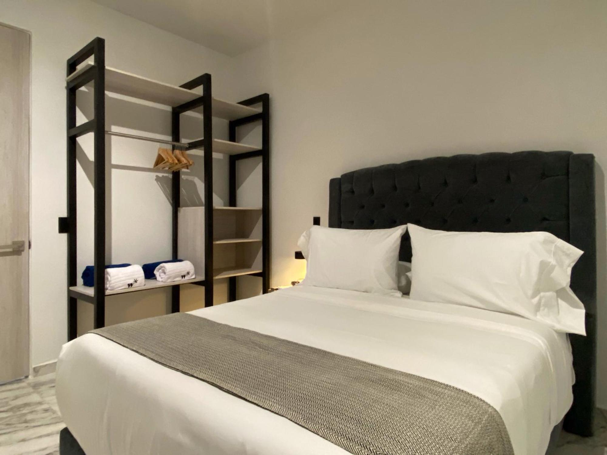 Muralla By Wynwood House