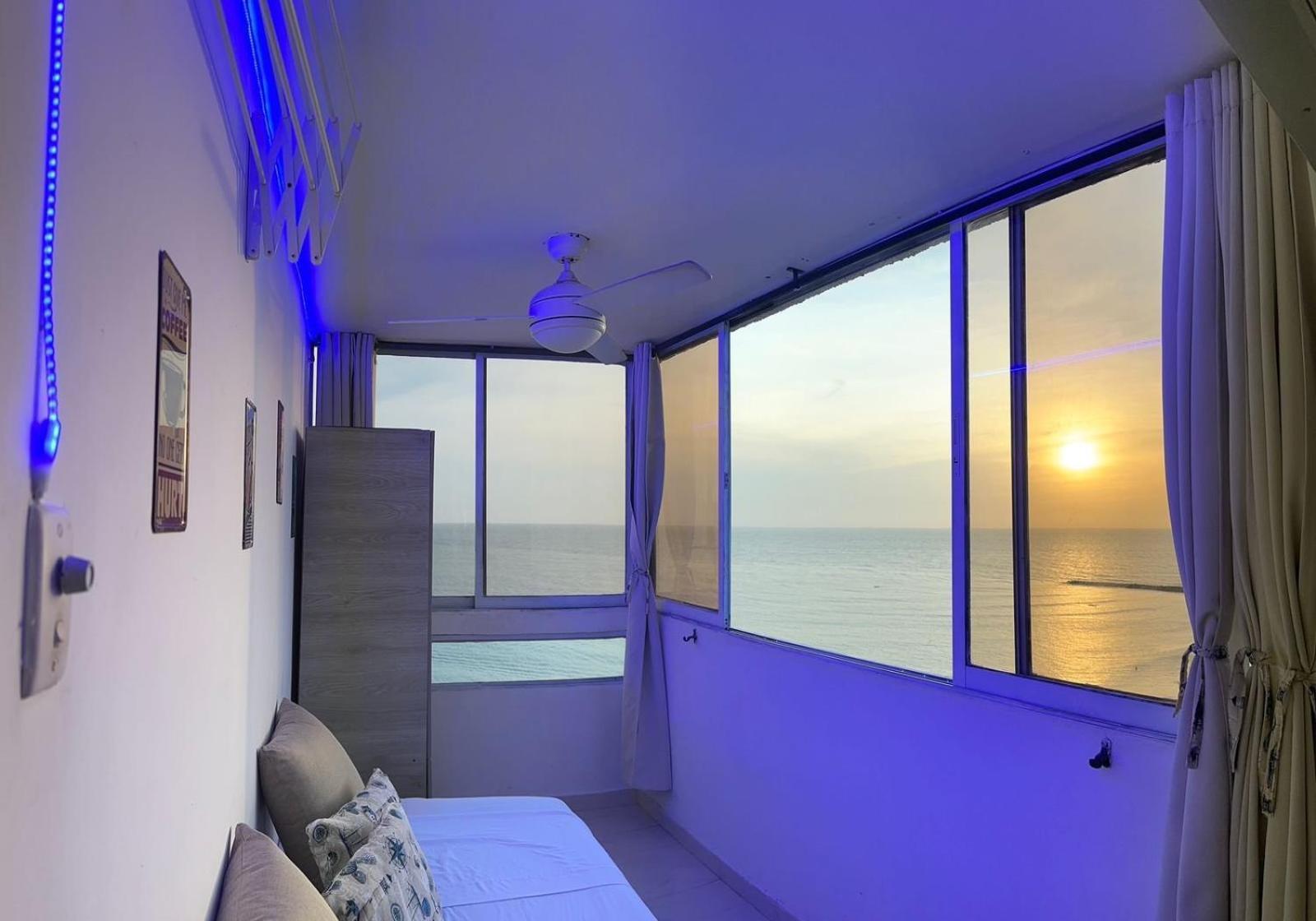 Apartment 2 Bedroom Ocean View *