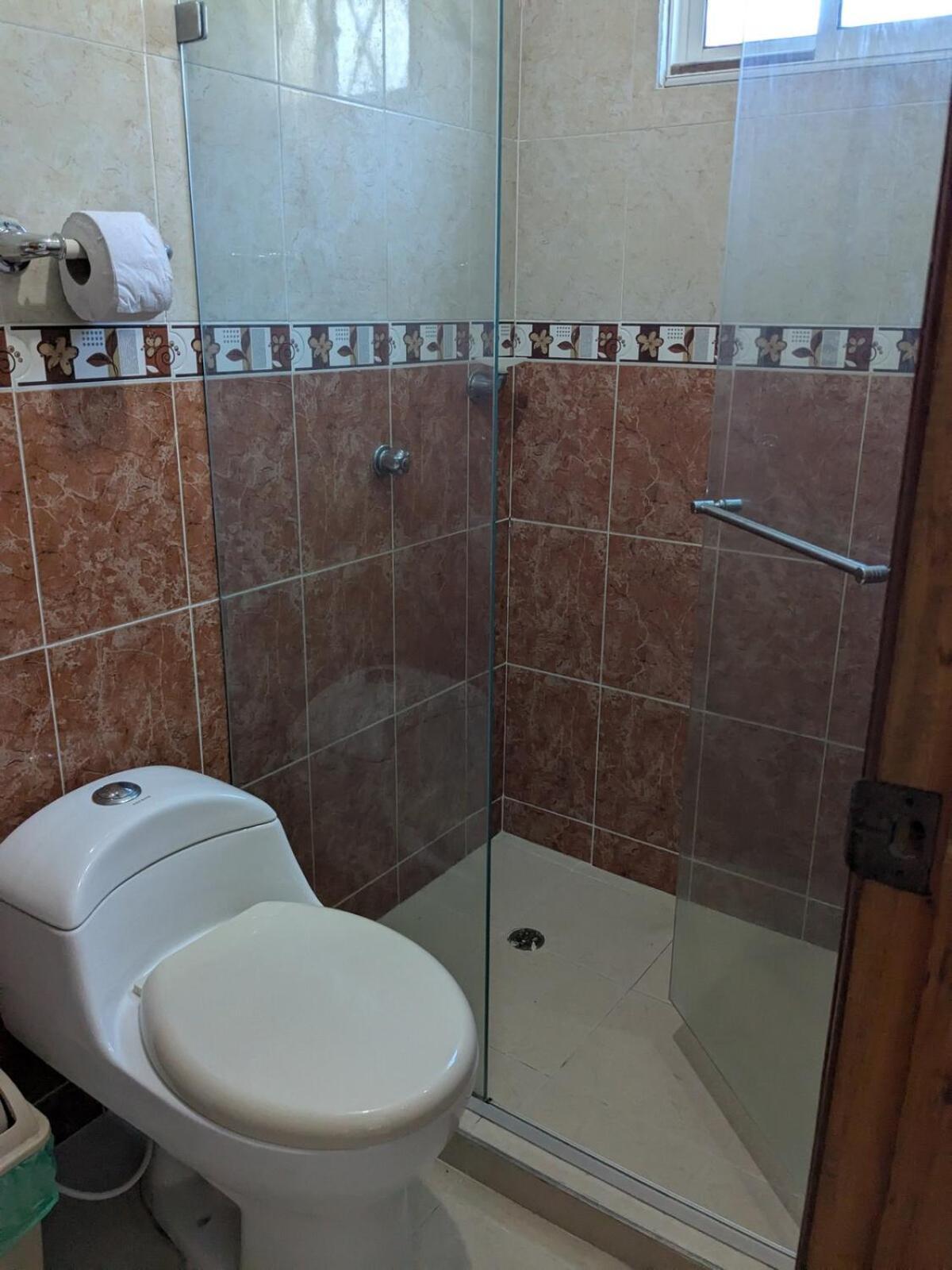 Habitación en casa particular Me Quedo Aqui, Cercisimo Del Aeropuerto De Cartagena! *