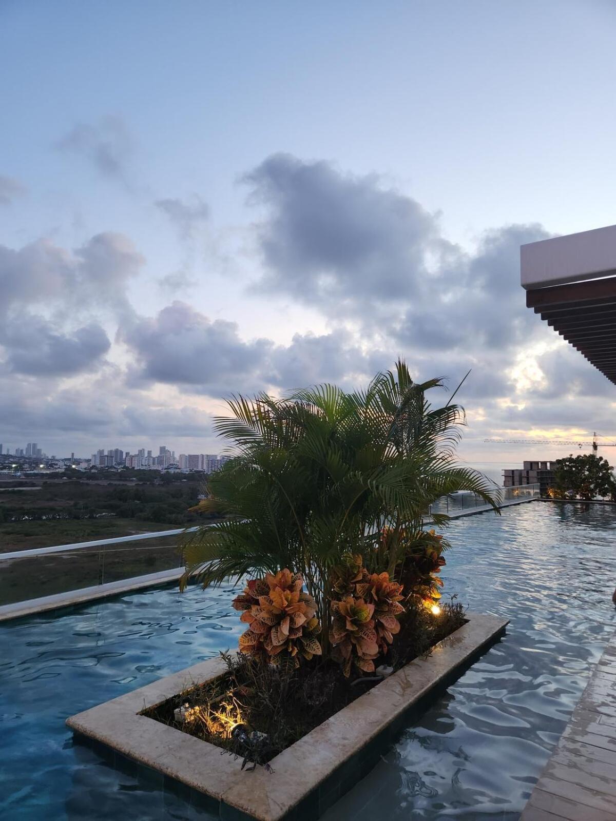 Dominique 811 Exclusive With Jacuzzi Apartment