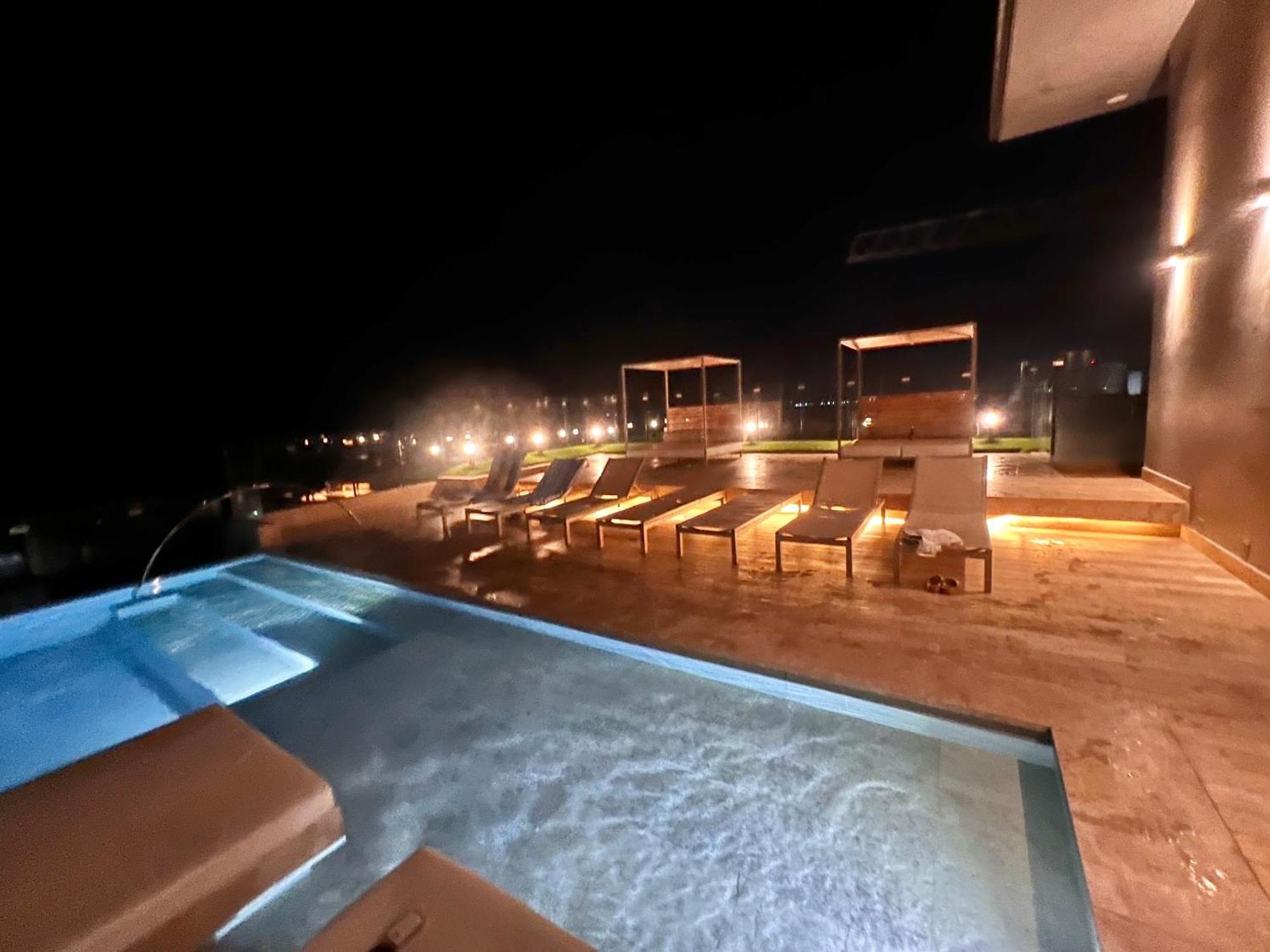 Murano Centro1 26floor,rooftop,infinity Pool & Views By Imz Apartment *
