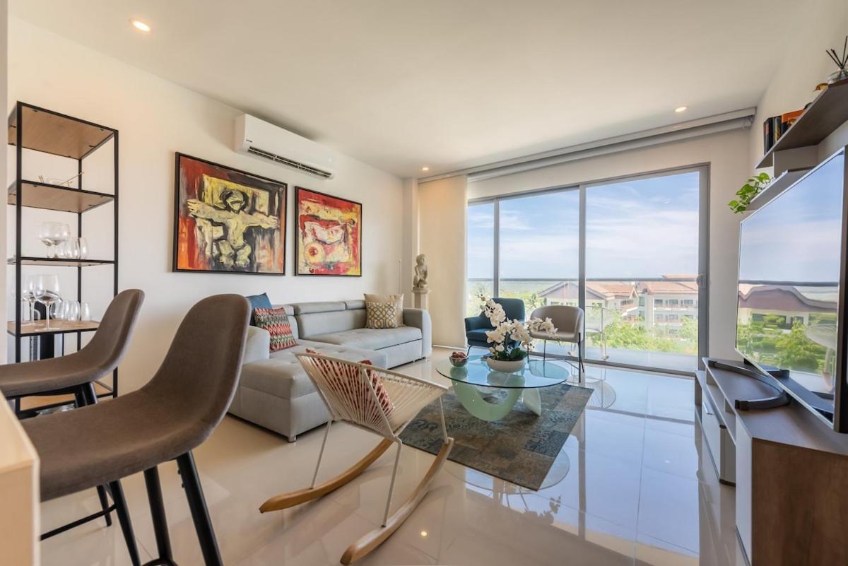 Apartamento Beachfront Modern One-bedroom With Pool, Parking Cartagena