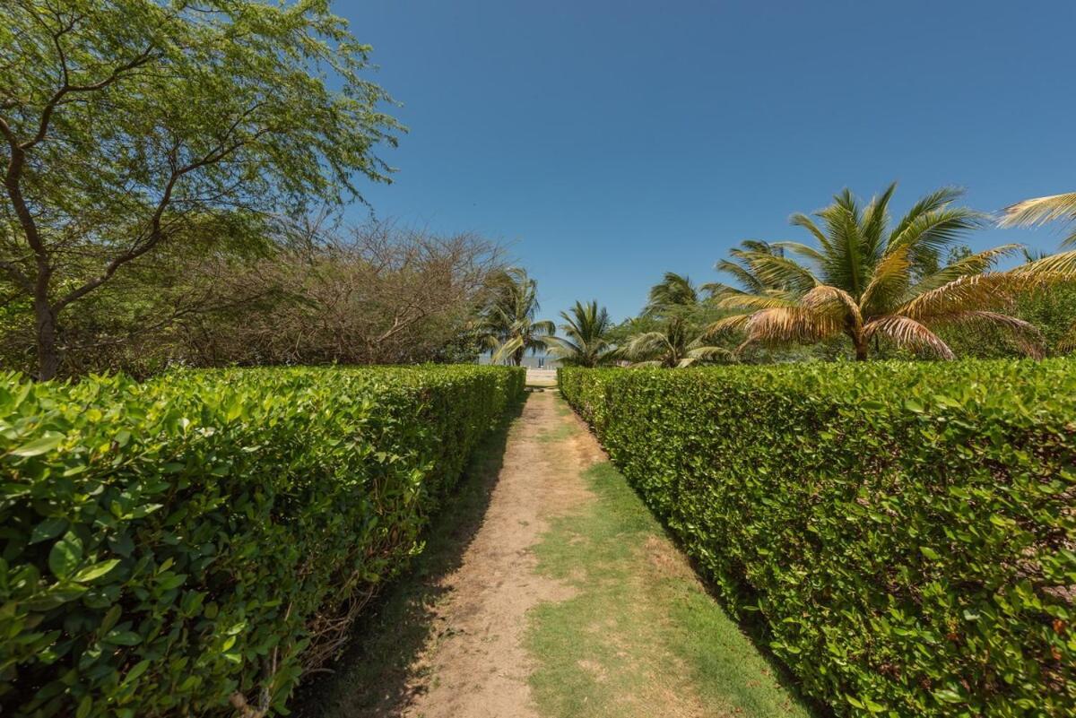 Apartamento Beachfront Modern One-bedroom With Pool, Parking Cartagena