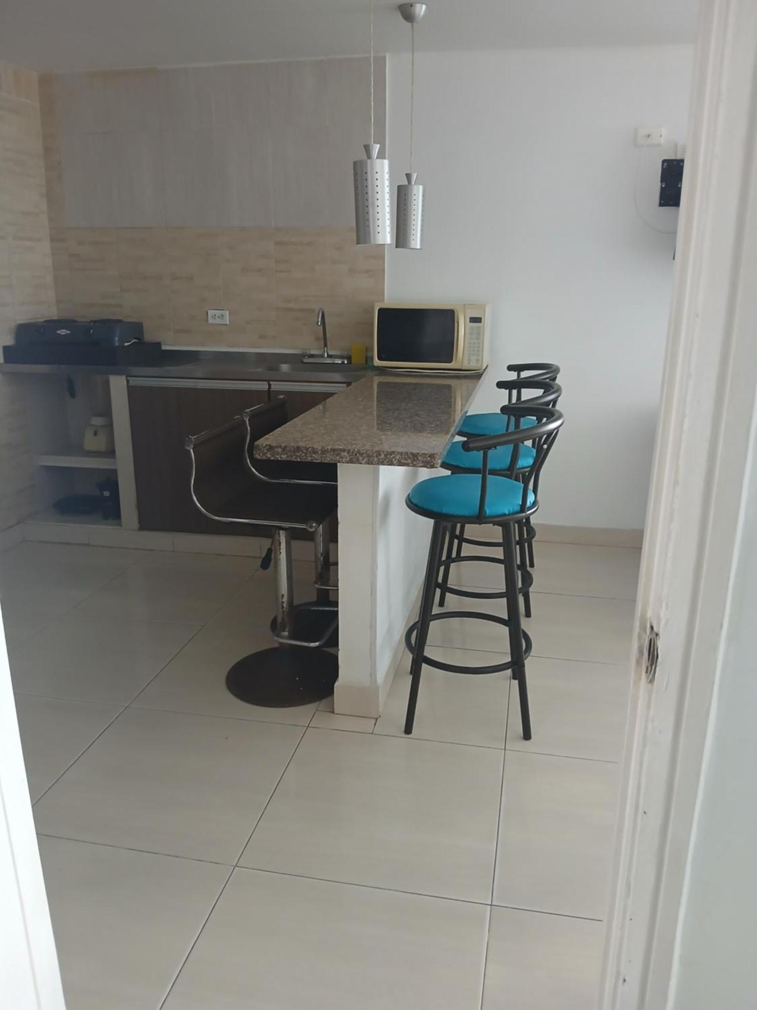 Linda 204 *