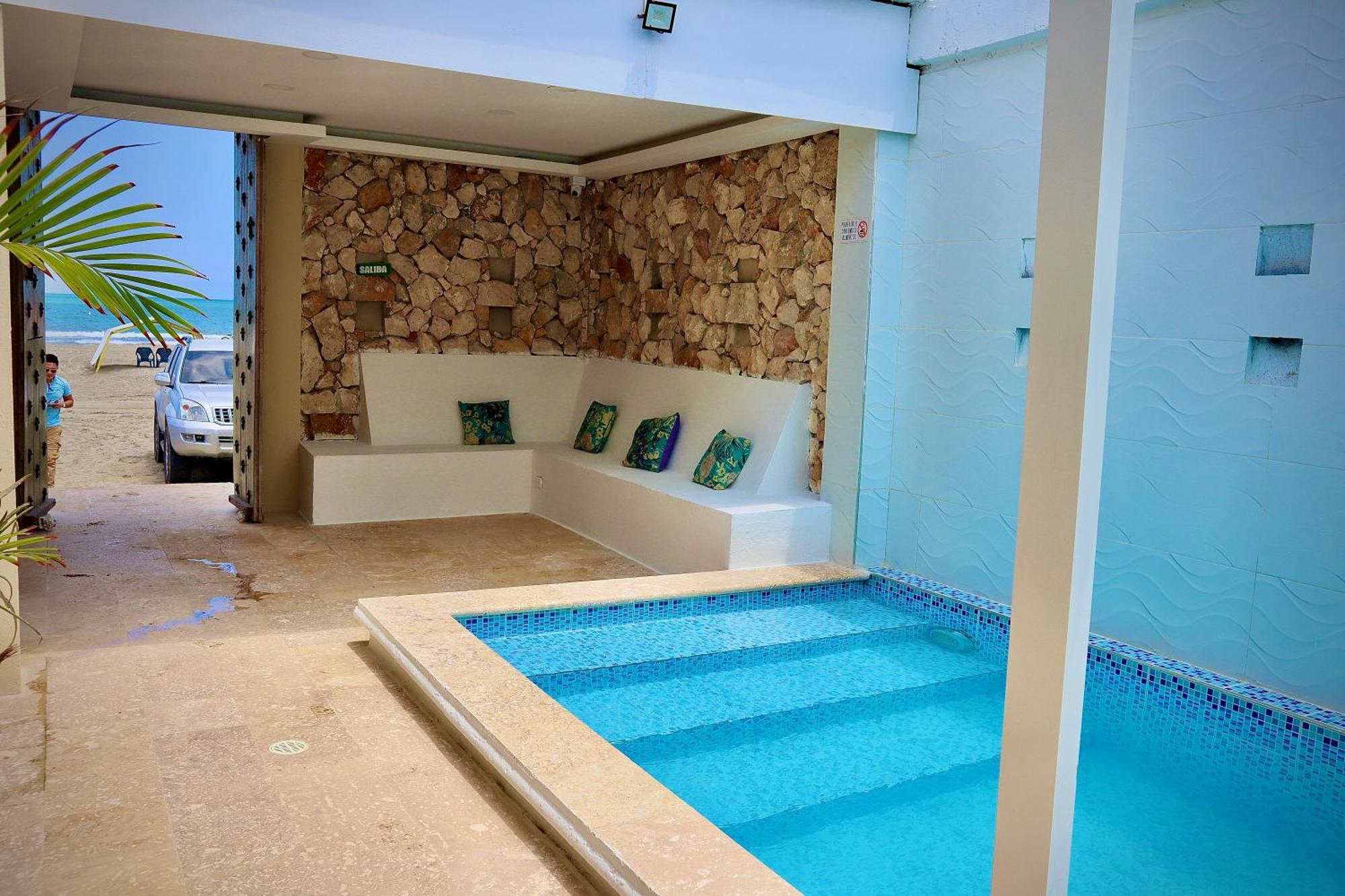 Open Sea Hotel