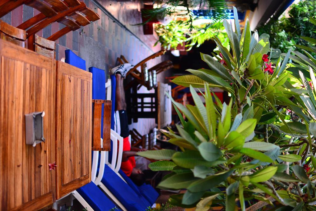 Hostal Mamabella *