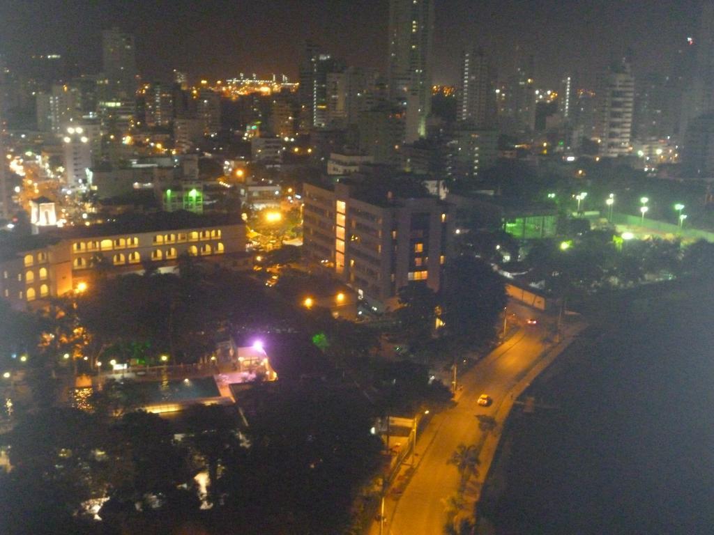 Oceanfront Penthouse Apartamento *