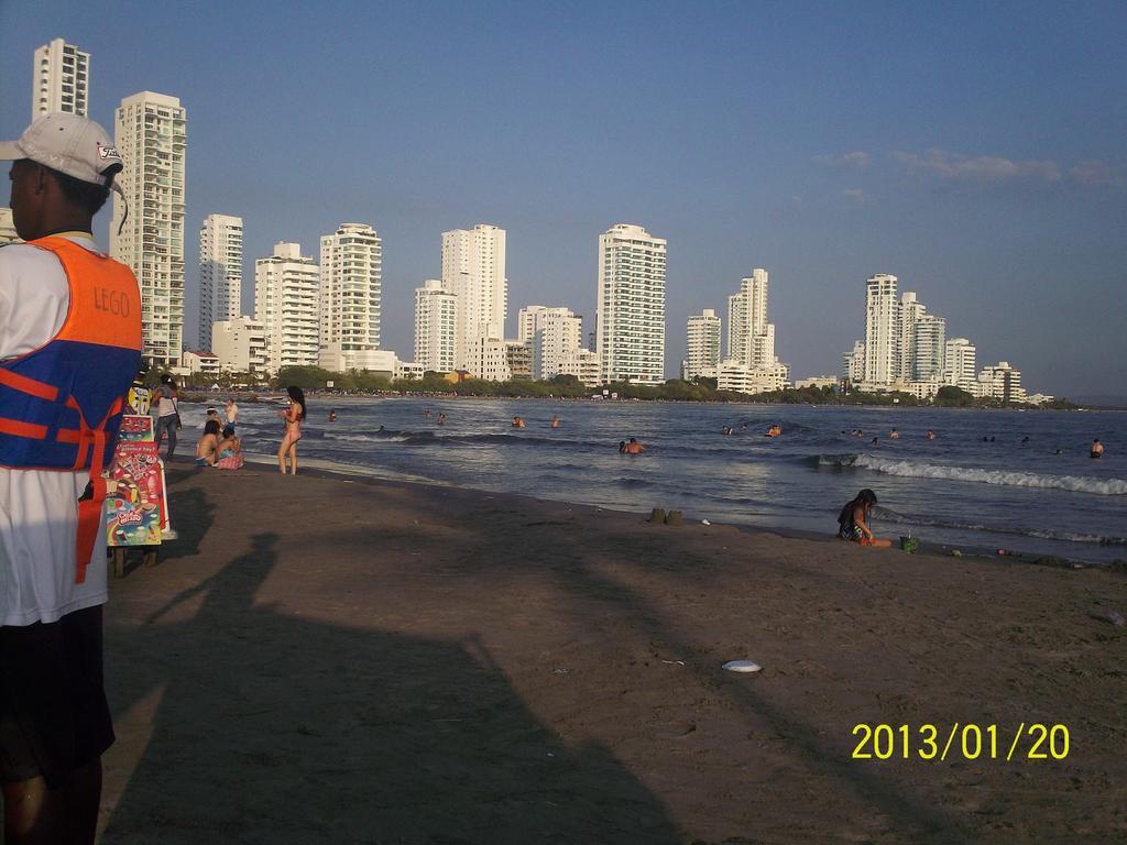 En Cartagena, Cerca Al Mar, Edificio Nuevo Conquistador Apartment