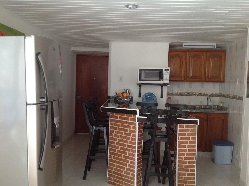 En Cartagena, Cerca Al Mar, Edificio Nuevo Conquistador Apartment