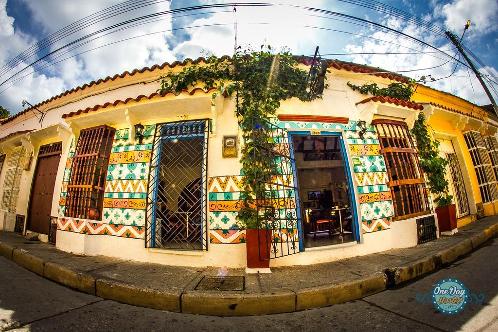 Hostal One Day