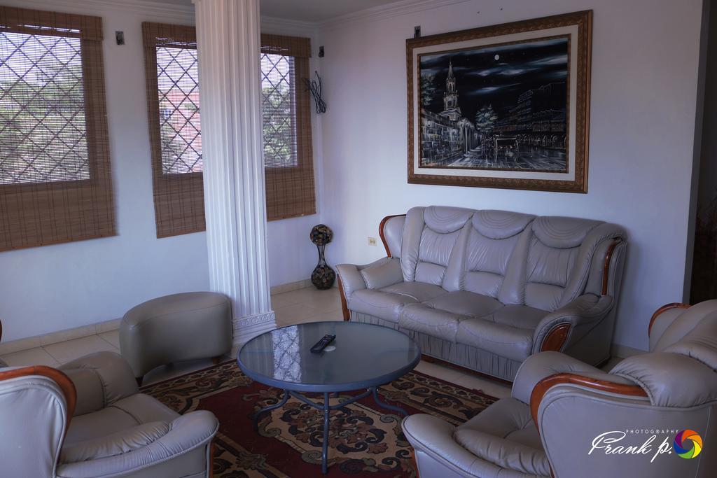 Pena's Boutique 3*