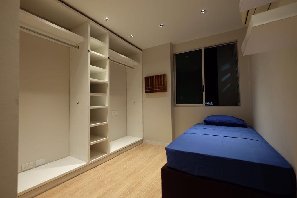 Premium Flat