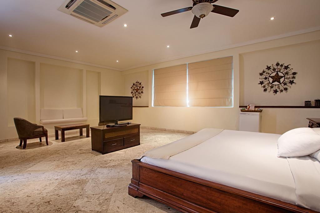 Hotel Vistamarina Casa (adults Only)