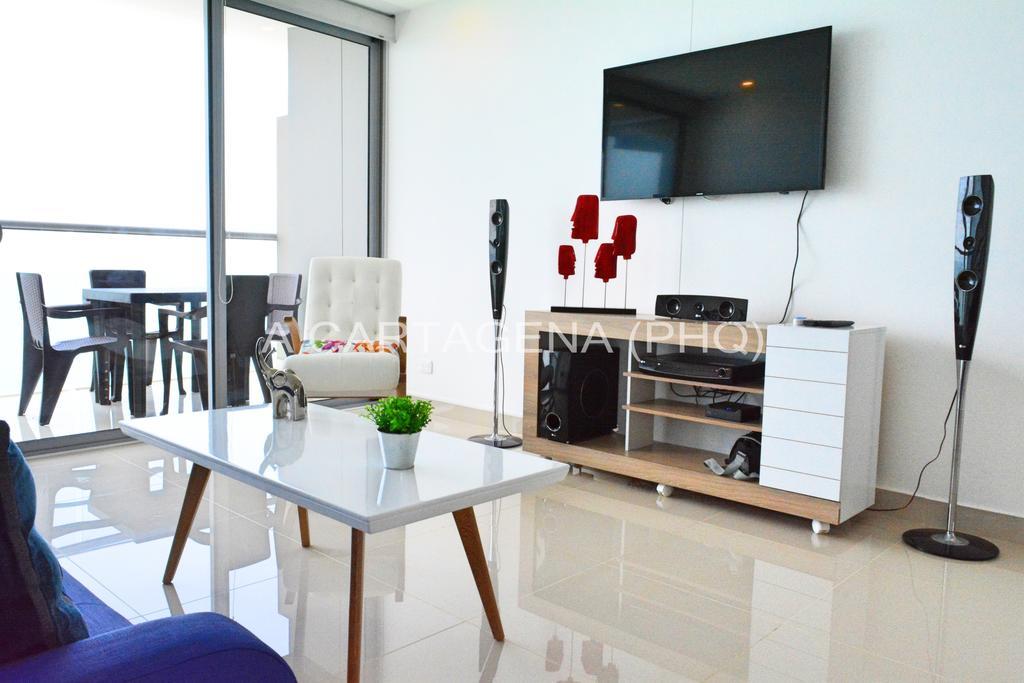 Hermoso Apto Frente A La Playa Apartamento *