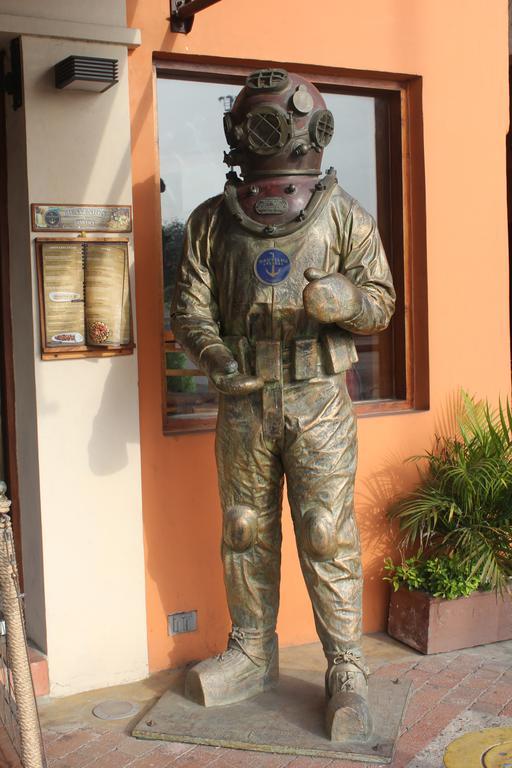 Hotel Nautilus Plaza 4*
