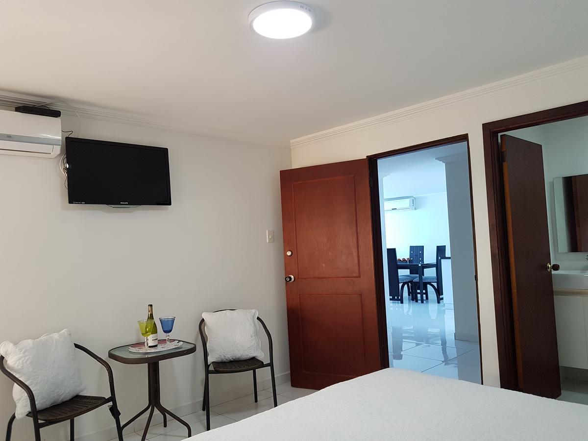 Apartamento Espectaculares Vistas, Edificio Nautilus, Barrio El Laguito. *