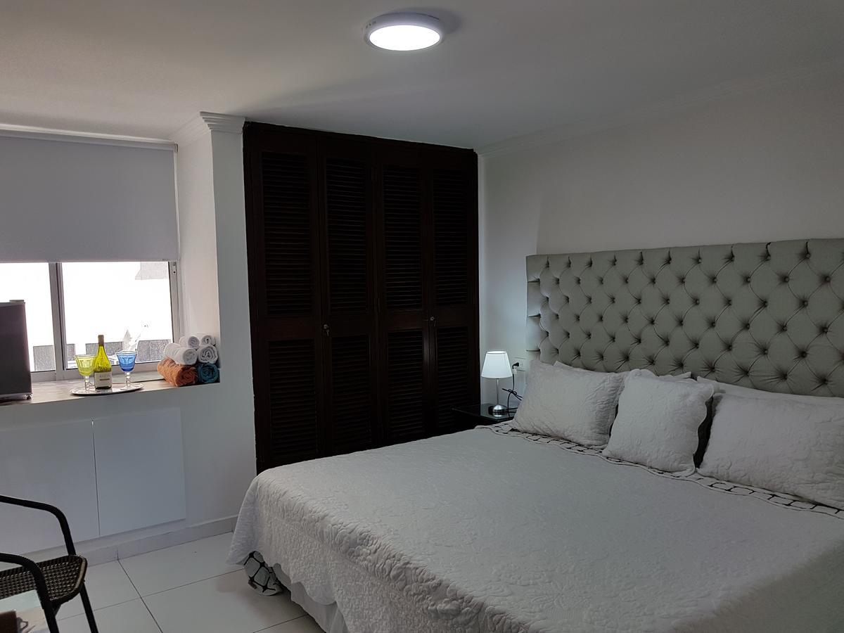 Espectaculares Vistas, Edificio Nautilus, Barrio El Laguito. Apartamento *