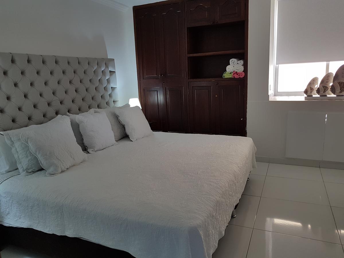 Espectaculares Vistas, Edificio Nautilus, Barrio El Laguito. Apartamento Cartagena