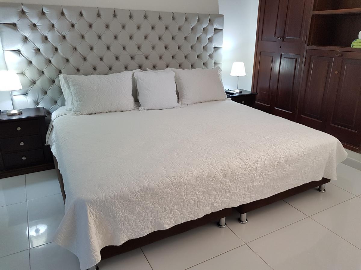 Espectaculares Vistas, Edificio Nautilus, Barrio El Laguito. Apartamento