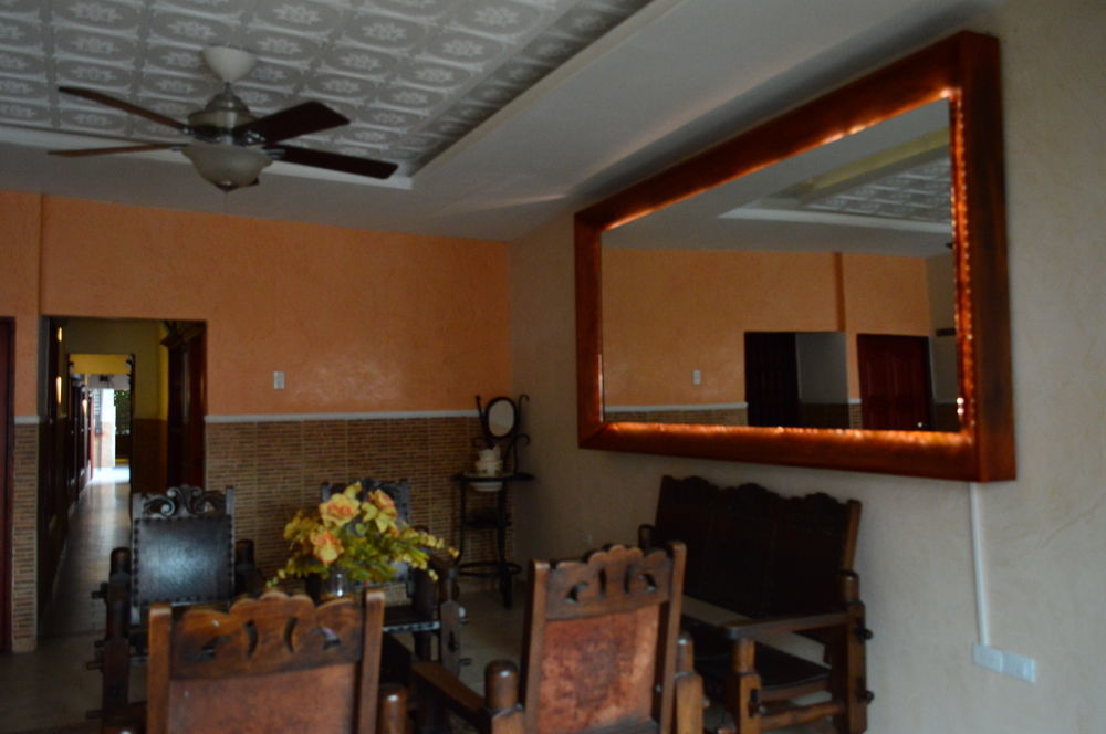 Marlin Hostal *