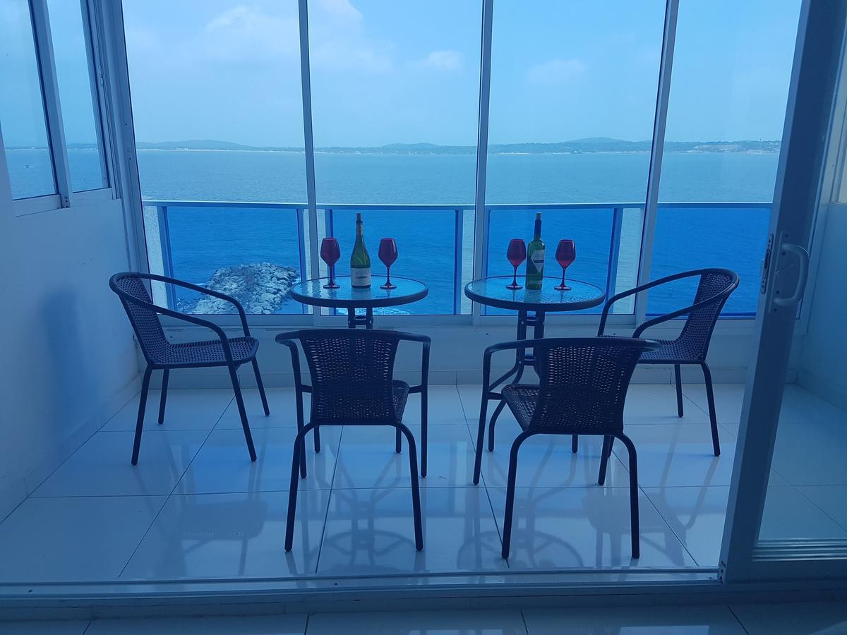 Espectaculares Vistas, Edificio Nautilus, Barrio El Laguito. Apartamento Cartagena